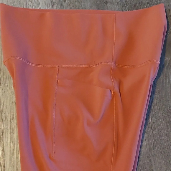 Athleta "all in" Crop leggings burnt 🍊 orange women's size medium - Picture 6 of 6